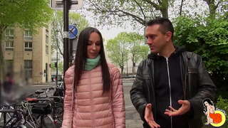 Lilu Luna sodomizat în cel mai bun mod