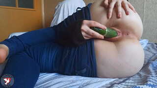 ЛАПОЧКА Lovely Dove fucks öz sıx pişik uzun огурцом
