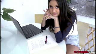 Latian luctus sapor in pussy per stepbro cum ingens gallus