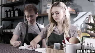 Sexy stepsis Lily Larimar gostava de caras grandes pau duro, depois ela chupou