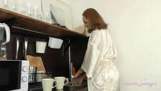 Todos los Naturales Tetona 40yr-old MILF Marta - Rise and Shine masturbación