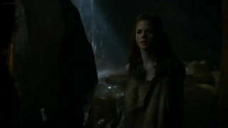 Уен Престолов Джон Сноу югалта үз девственность