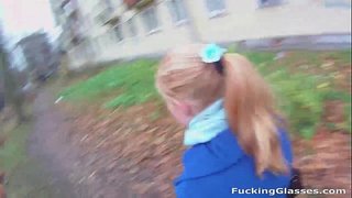 ���्त्री पुरुष समागम म्हणून एक विपणन हलवा अंबर Daikiri