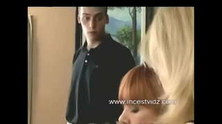 Pass Omm u l-Tifel pass żjara dominanti pass Zija fuq l-Għeluq tagħha