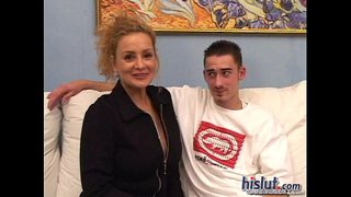 Rebecca यो मिल्यो मा