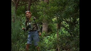 Николетт подглядывает үчүн сексом токойдо