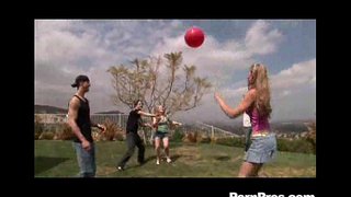 ���ිරු බැස යොවුන් ක්රීඩා හා ඇඳගන්න පන්දු