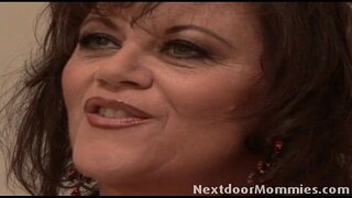 De Bella er et stykke legetøj for den dag