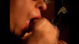 Pajeando et lactans in caput gallus