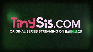 18 ವರ್ಷದ Ariana ಗ್ರ್ಯಾಂಡ್ ಇಲ್ಲಿ ಒಂದು ವಿಷಯ, ಮತ್ತು ಕೇವಲ ಒಂದು ವಿಷಯ, ಪಡೆಯಲು ಹಾರ್ಡ್ ಕೋರ್! ಈ ಮಾದಕ ಕುಂಡೆ ಸೌಂದರ್ಯ ನೋಡಲು ಇಷ್ಟಪಡುತ್ತಾರೆ ಅಪ್ ನಲ್ಲಿ ನಿಮ್ಮ ಮುಖದ ಒಂದು ಶಿಶ್ನ ಆಳವಾದ ಕೆಳಗೆ ತನ್ನ ಗಂಟಲು ಮತ್ತು moans ರಲ್ಲಿ ಆನಂದ ಯಾವಾಗ ಎಂಬ ಪಿಎಲ್