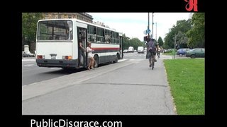 Fierbinte pe Scena Publica pe Autobuz
