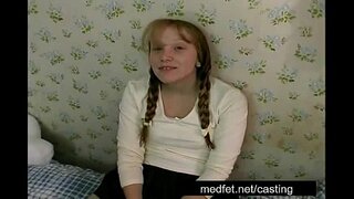 Bèl Katie ap eseye Soti pou yon wòl porn