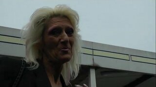 A granny ostendit off