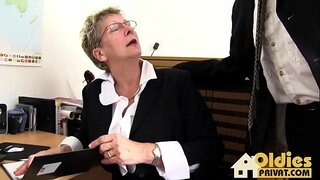 ���िघांनी करायचा काम