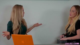 ���मलिंगी संबंध ठेवणारी स्त्री एजंट आला झेल एक मादक गुप्तचर