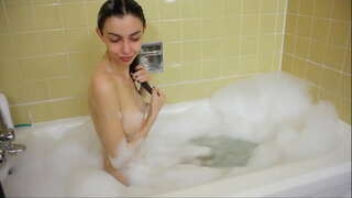 Mothú faire i mo bathtub