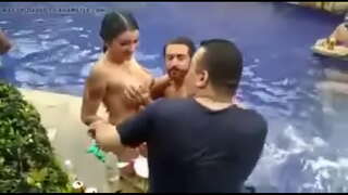 ���श्लील जगात