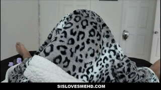 Cute Juna Blonda Teen Hermanastra Halloween Fuck Por Stepbro POV