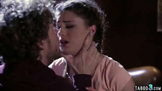 ���ုံထောက်အမိန့်မွီကျေနပ်အောင်သူ့ကိုထောင်ထဲကိုရှောင်ကြဉ်ရန်