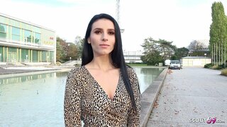 ž�国侦察兵-可爱的坦诚的女孩引诱的性别在假模型的工作