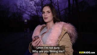 Taylee ಮರದ ನೀಡುವ ಒಂದು ಕಾಡಿನಲ್ಲಿ ಮಜಾ ಬಾಯಿಯಿಂದ ಜುಂಬು ಒಂದು ಪ್ರತಿಭಾನ್ವಿತ Nick