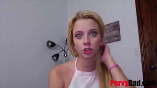 ���ौतेला बाप समस्याओं के साथ किशोरों की मदद करता है